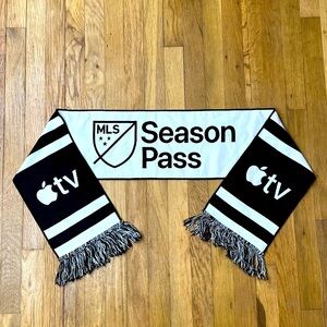 MLS 2023 Soccer Scarf – Apple TV+ Season‎ Pass Black & White| RARE⚽️ NWT